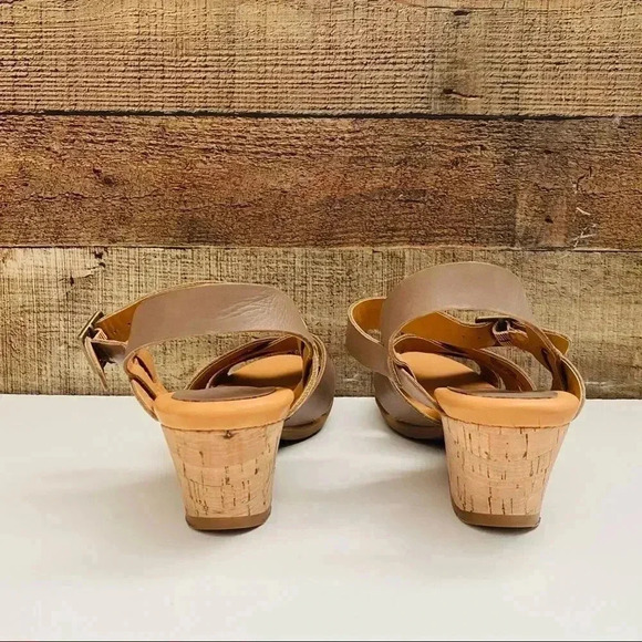 Kork-Ease Nadim Block Heel Sandals - Picture 5 of 10